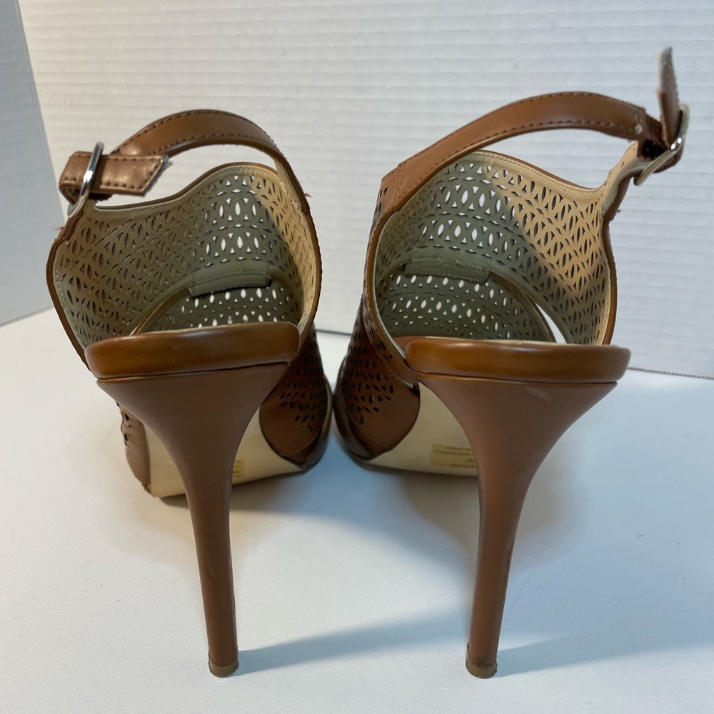 BCBGeneration 4" Heels. Open toe. These are my absolute favorite & hard to find! - Picture 5 of 5